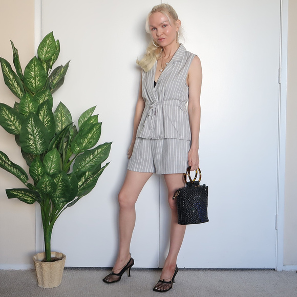 Grey/white striped shorts and vest sleeveless set - Picture 2 of 6